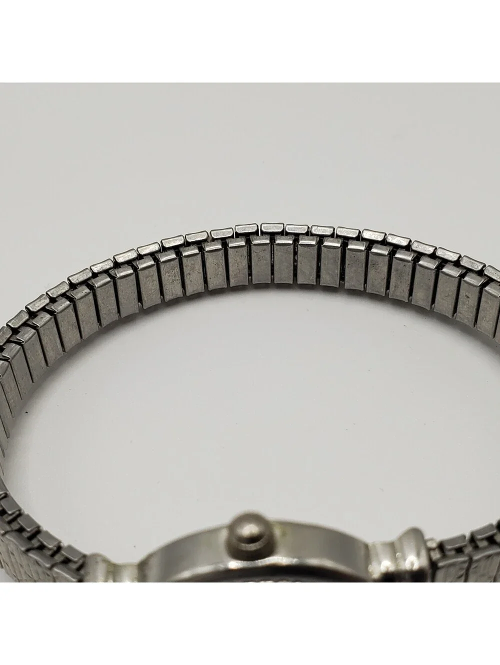 Watch-it Watch Women Blue Oval Dial Silver Tone Expandable Band New Battery